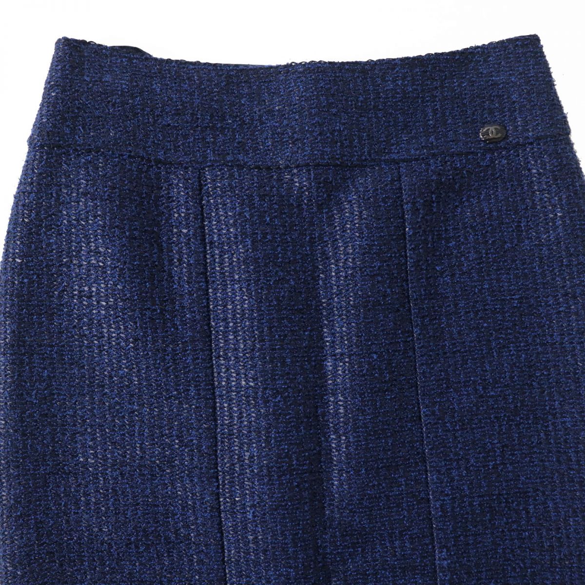 CHANEL skirt Outer: 49% viscose, Outer: 44% cotton, Outer: 7% polyamide, Lining: 75% cotton, Lining: 25% silk Blue x Black (Tweed) Women 34