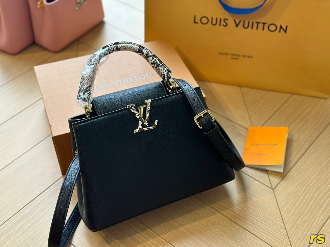 Louis Vuitton Capucines Handbag( 27cm)