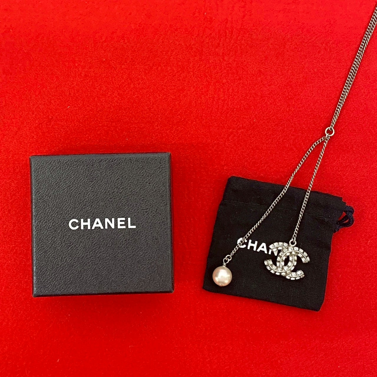 Chanel Coco Mark Faux Pearl Chain Necklace