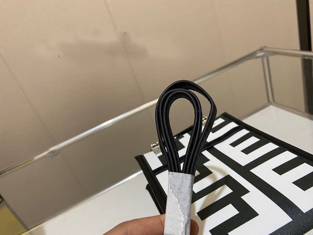 EN - New 1:1 rep  Bags FEI 252