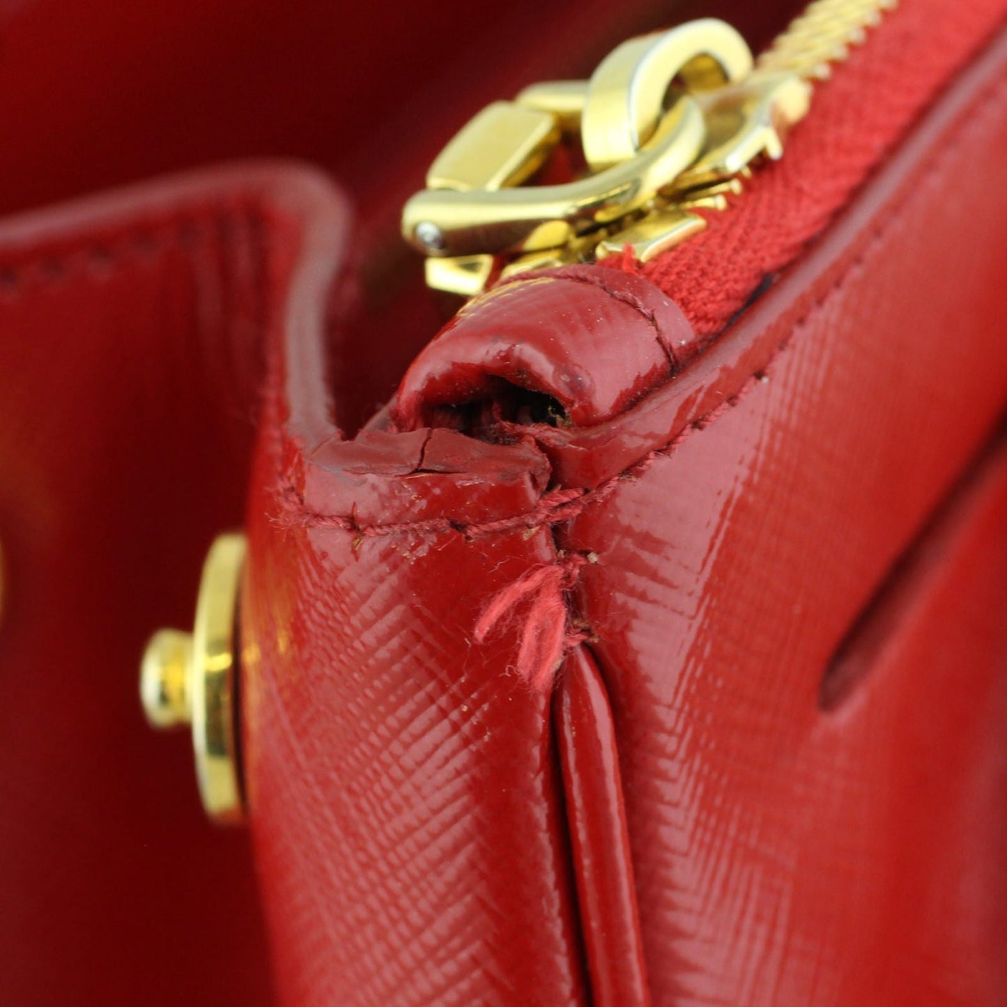 Prada Saffiano Vernice Galleria Medium Double Zip Tote