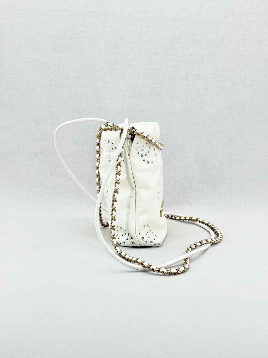 CHANEL 22 Chain White Crossbody