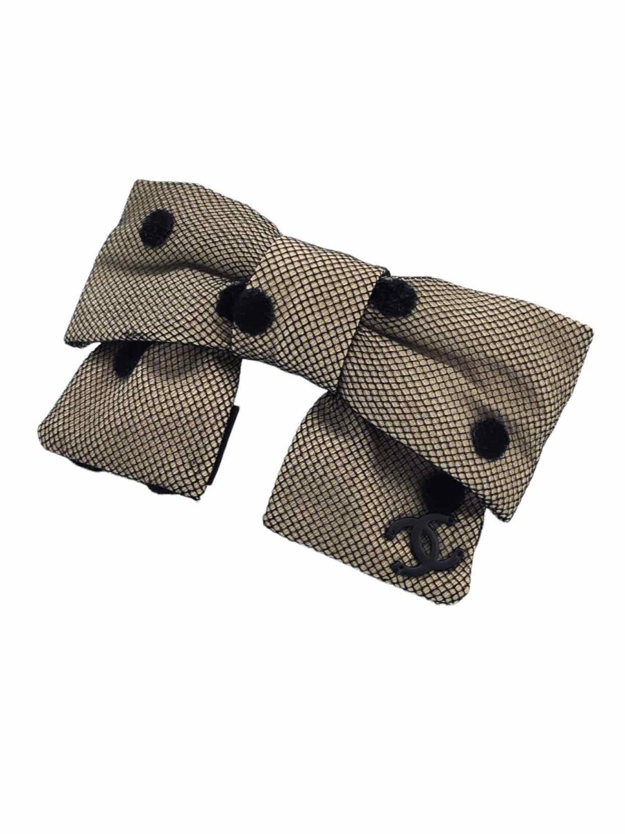 CHANEL Beige & Black Polka Dot Hair Clip
