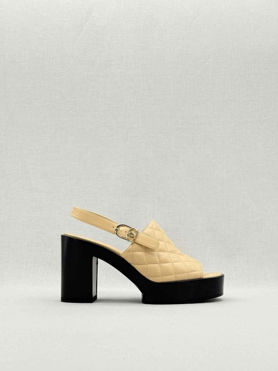 CHANEL Beige Quilted Size EU 38 Heeled Sandals
