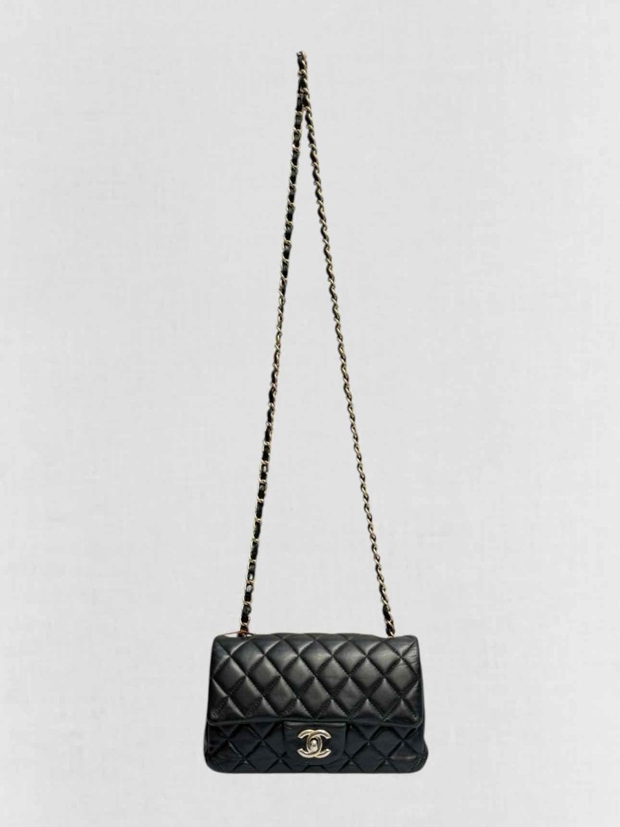 CHANEL Classic Single Flap Black Quilted Shoulder Bag