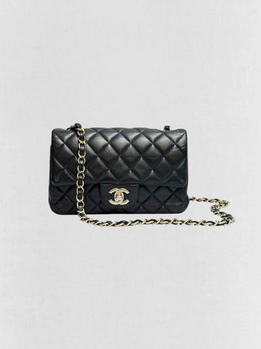 CHANEL Classic Single Flap Black Quilted Shoulder Bag