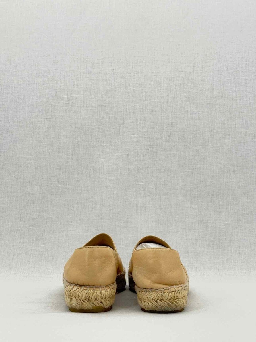 CHANEL Escapade Beige w/ Black Size EU 38 Flat Shoes