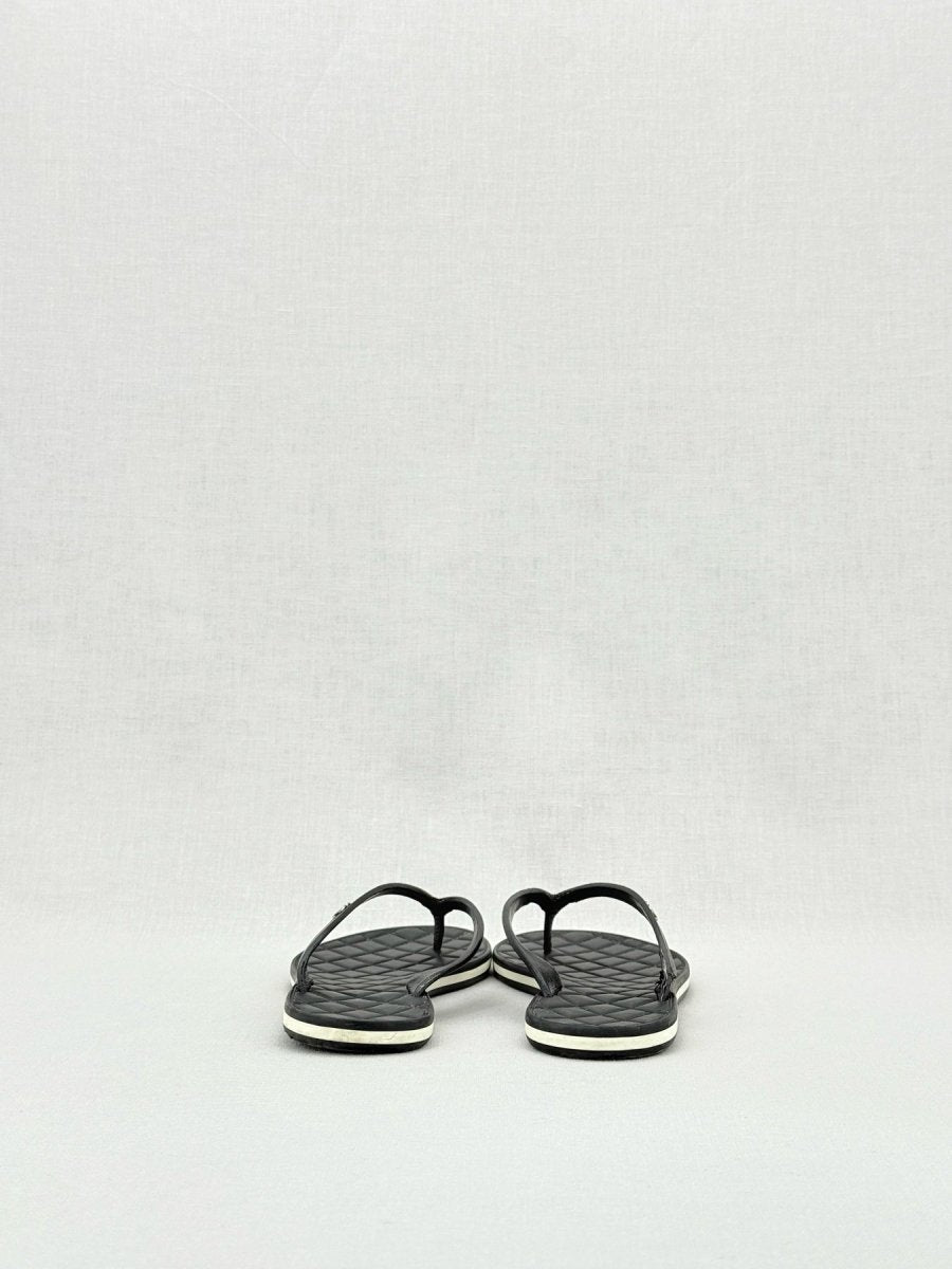 CHANEL Flip Flop Black Quilted Size EU 36 Sandals