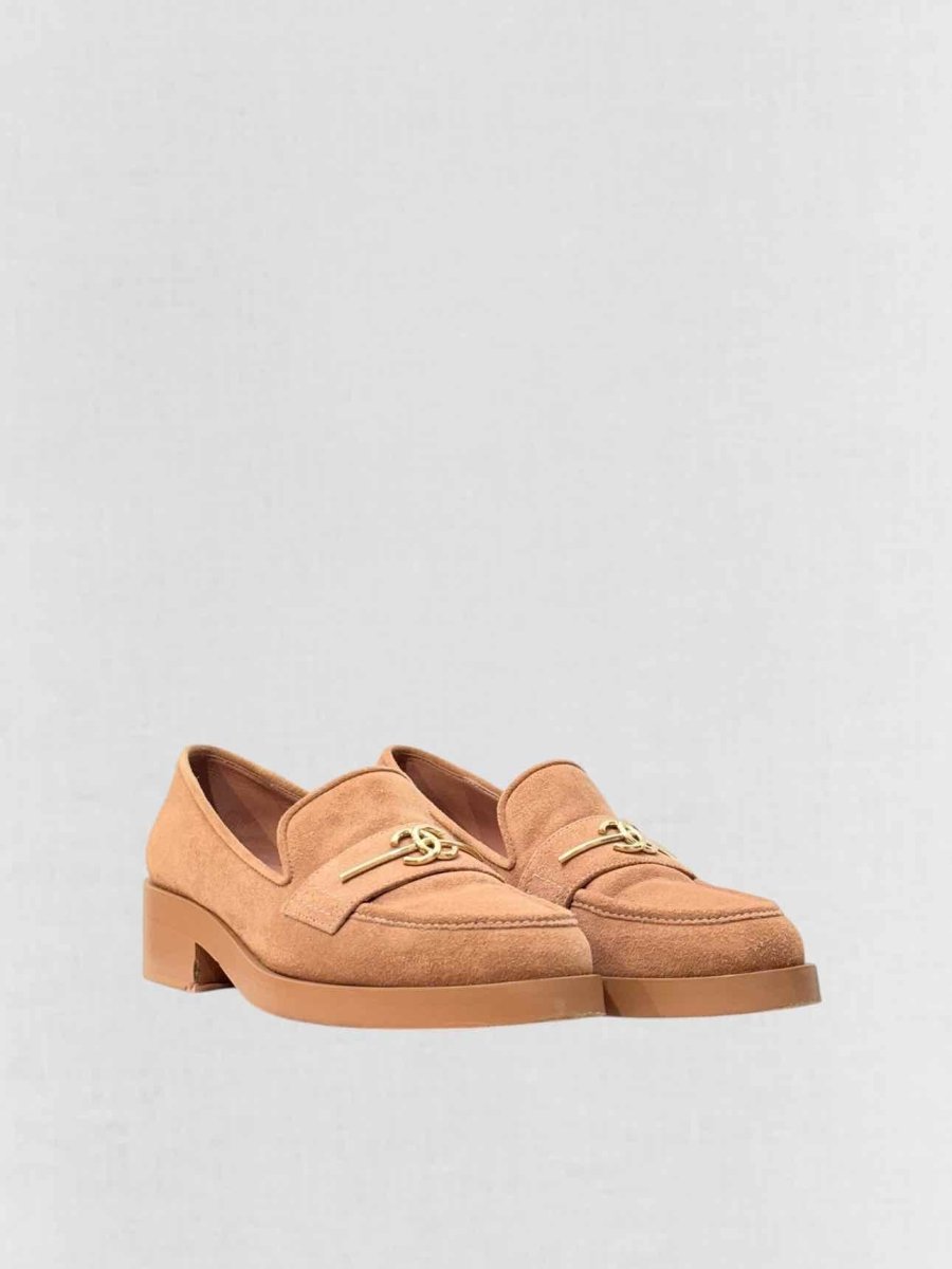 CHANEL Pink Size EU 37.5 Loafers