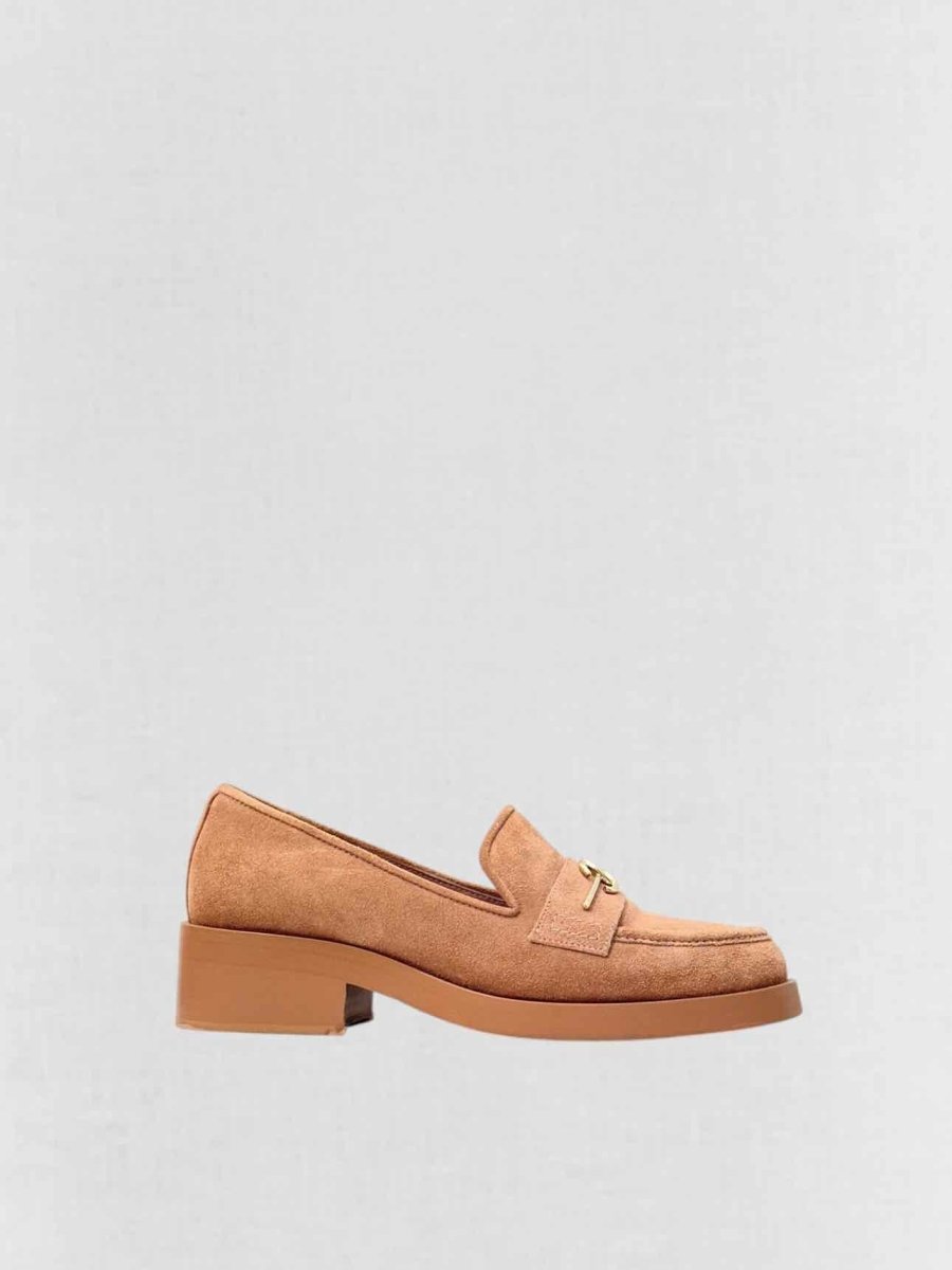 CHANEL Pink Size EU 37.5 Loafers