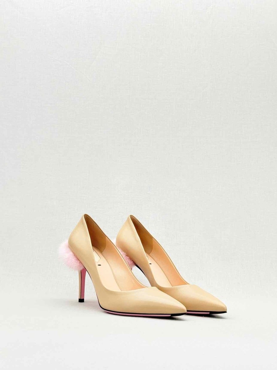 FENDI Beige Size EU 38 Pumps