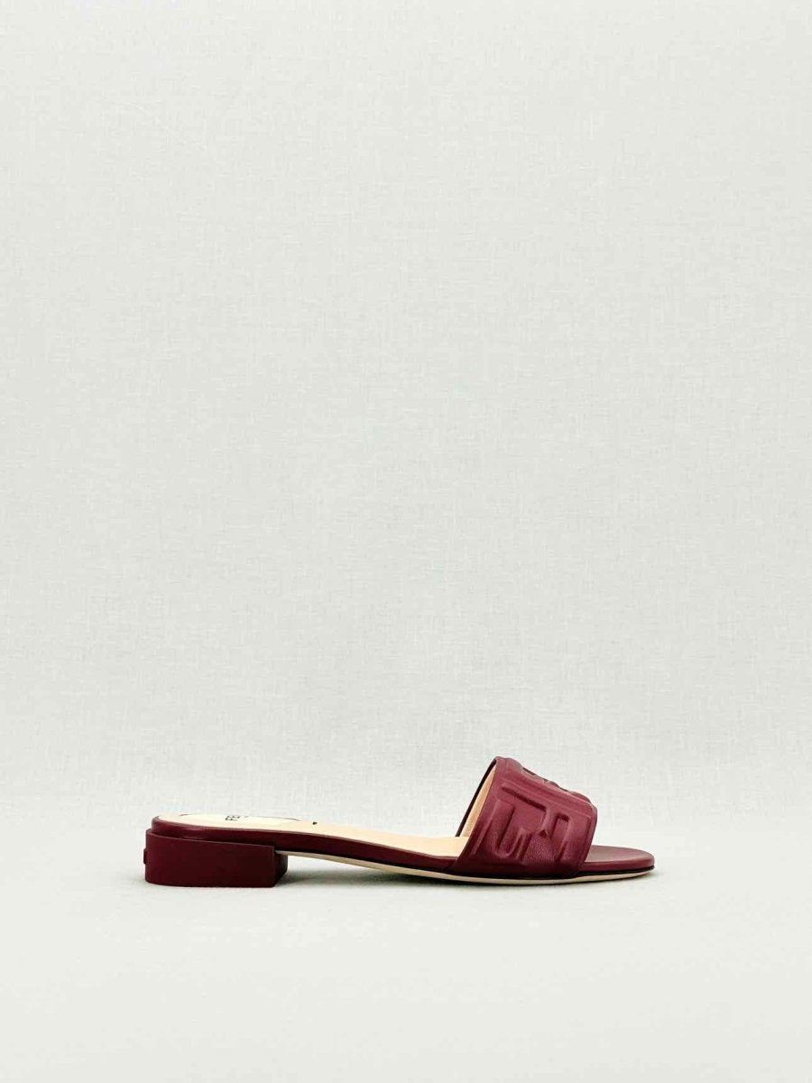 FENDI Red Logo Embossed Size EU 38 Mules
