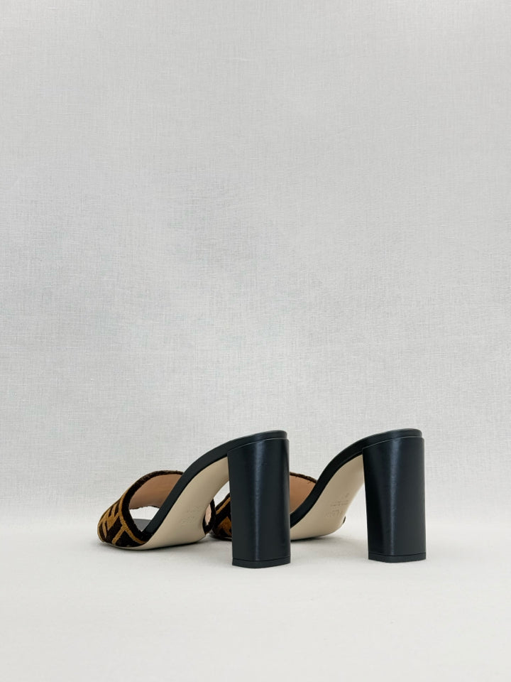 FENDI Velvet Brown & Black Size EU 38 Mules