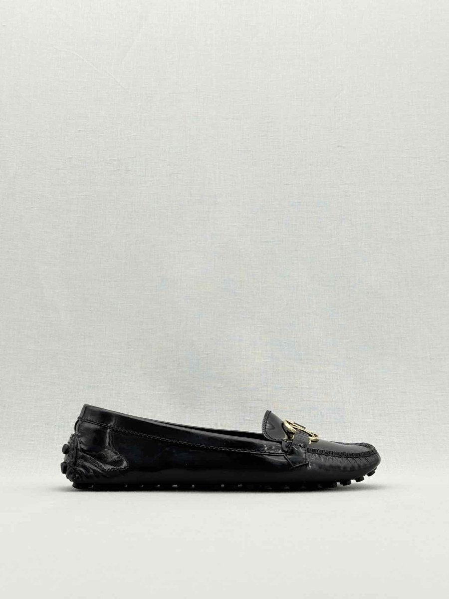LOUIS VUITTON Dauphine Black Size EU 40 Loafers