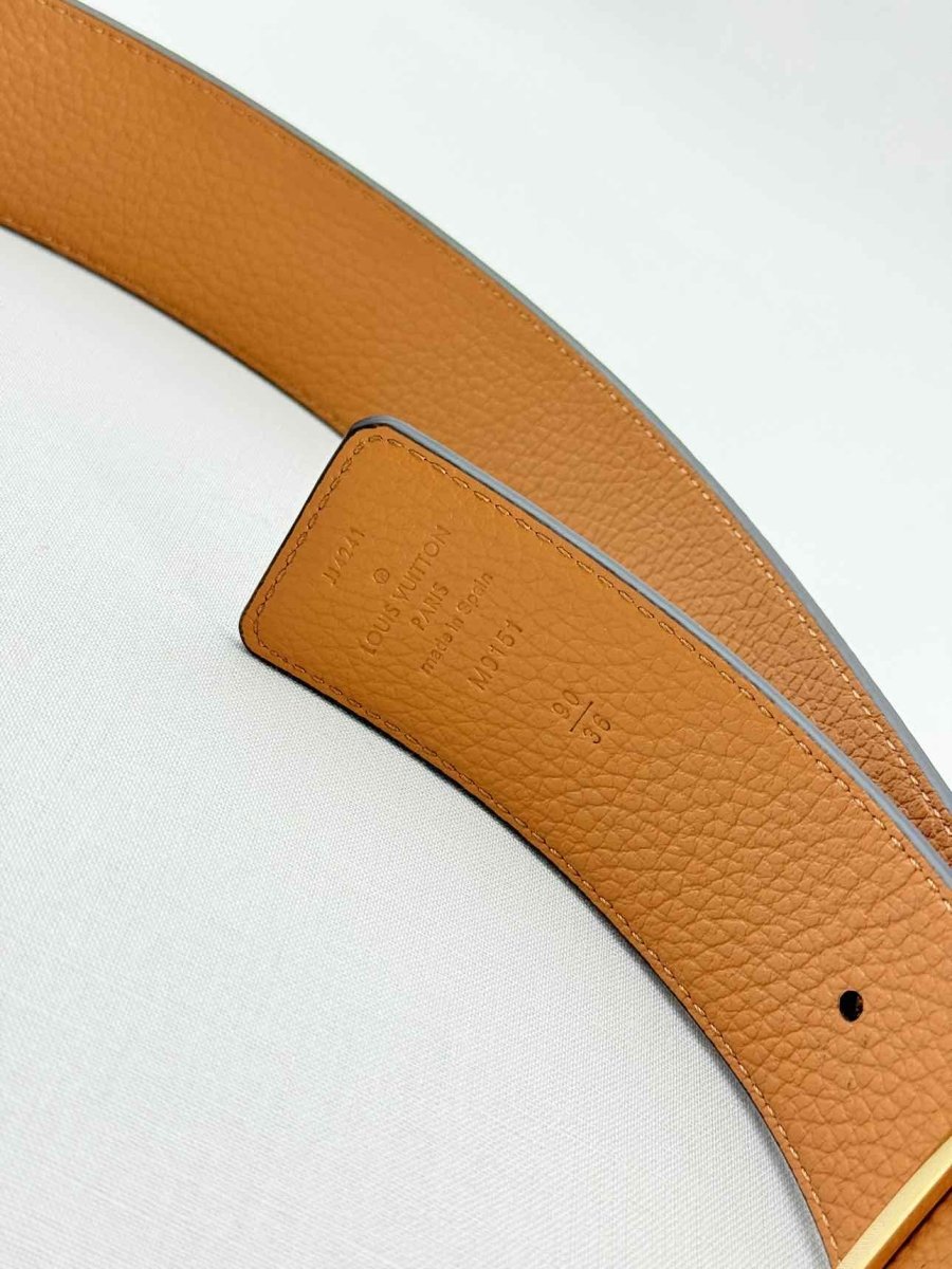 LOUIS VUITTON Men's Black Belt