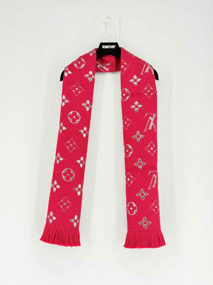 LOUIS VUITTON Red Logomania Scarf