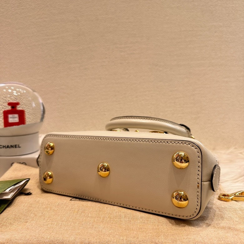 Gucci  handle bag