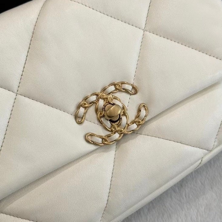 Chanel 19 Chip Bag White 26*16cm with Dustbag