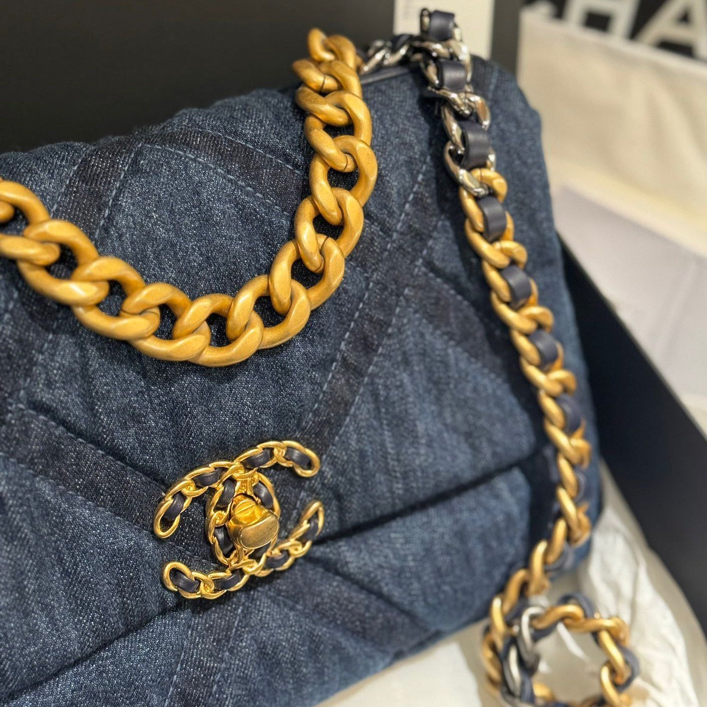 Chanel 19 Bag Denim Small Microchip #10958