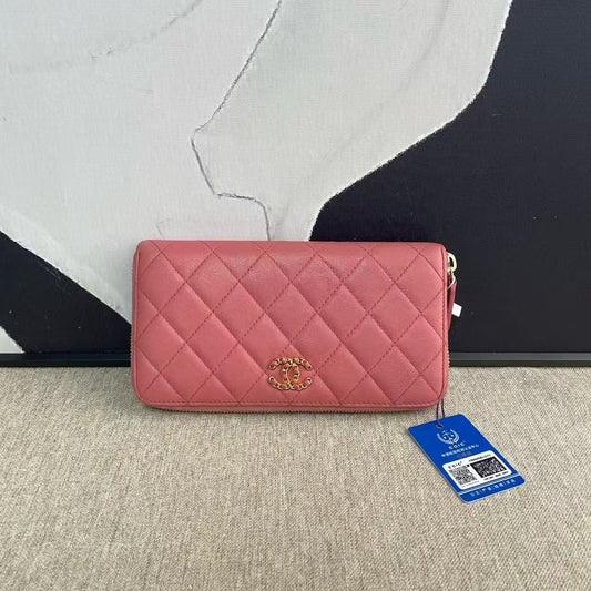 Chanel 2019 Classic Pink Leather Wallet -   Designer Bag