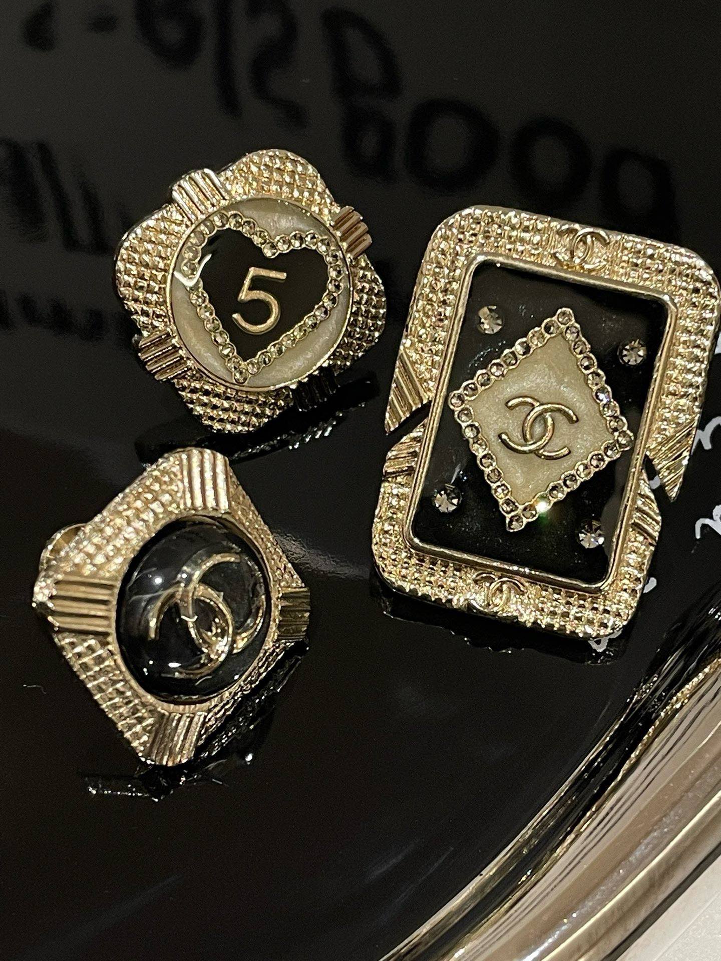 Chanel 21A Brooch Set Multicolor Brooches Jewelry