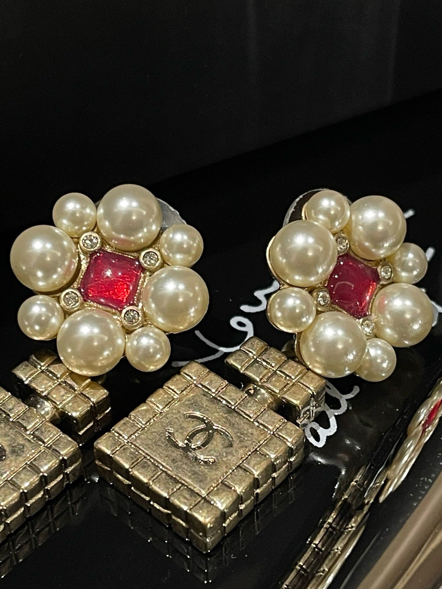 Chanel 21P Flower Perfume Bottle Earrings Gold Pearl Statement #13180