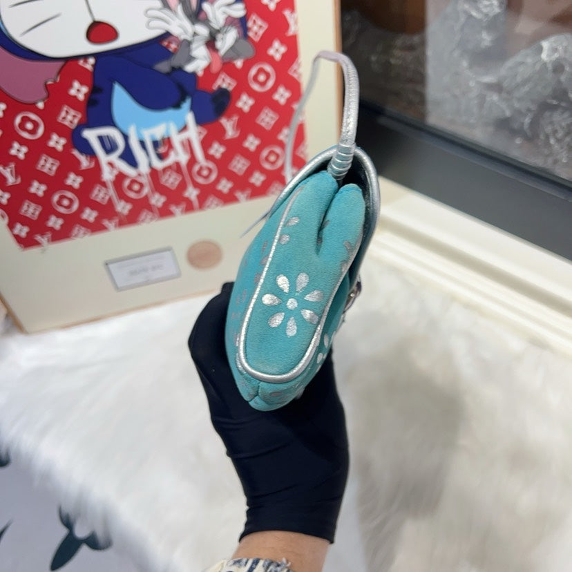 Luxury CELINE   Floral Hobo Bag in Turquoise Canvas