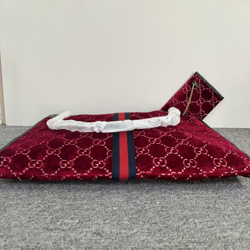 Gucci Rajah Tote Bag SJZ- in Red Velvet