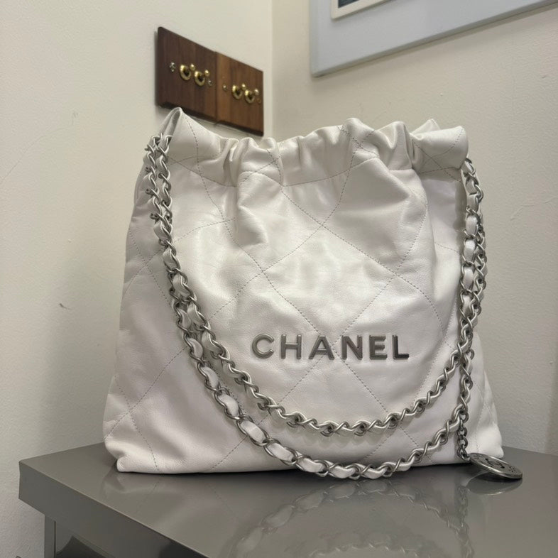 Chanel 22 Bag White Leather Shoulder Bag