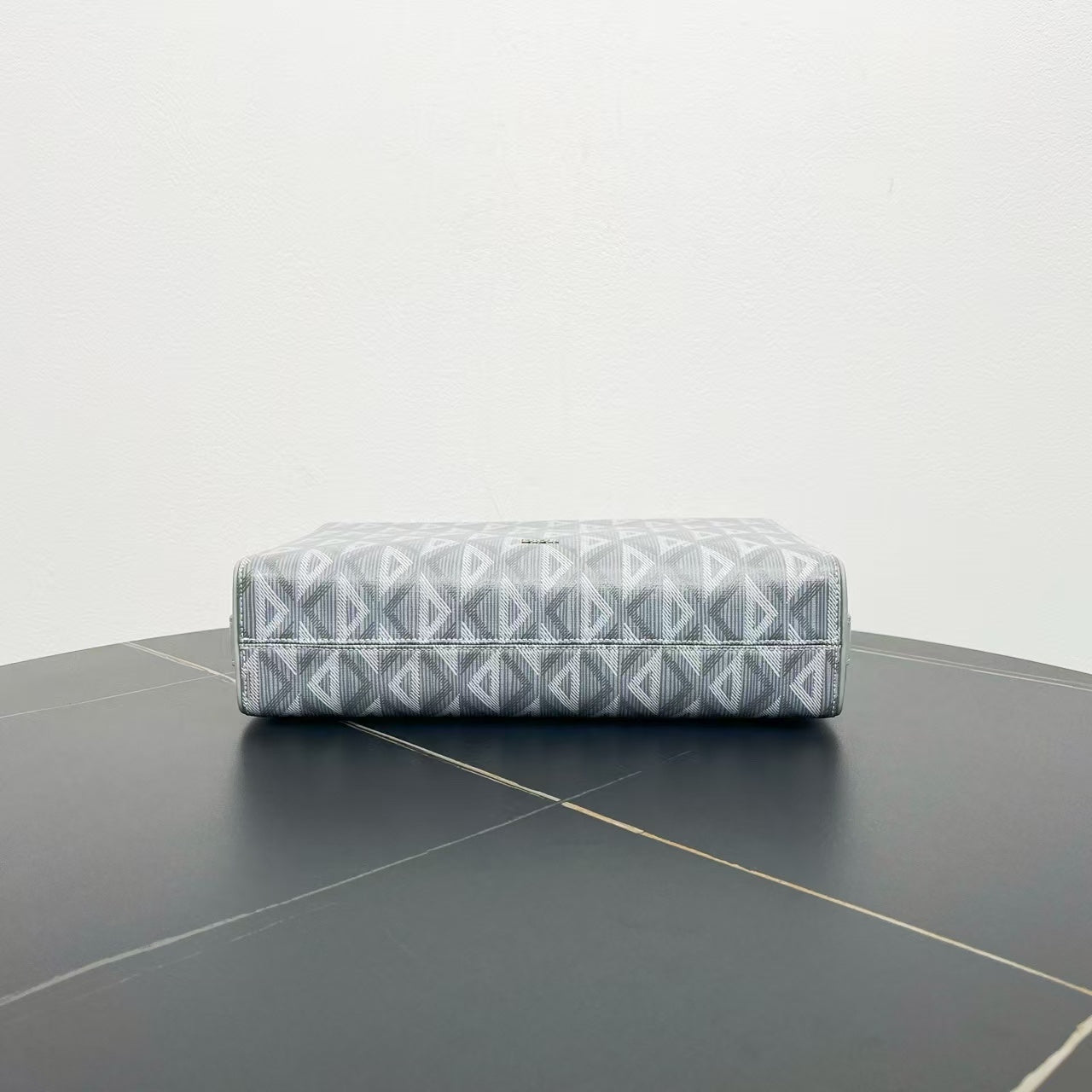 Dior   Crossbody Bag in Gray Canvas