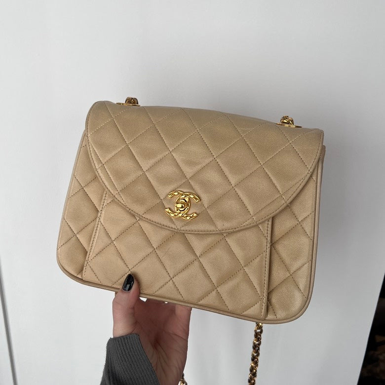 Chanel  Leather Chain Shoulder Bag Beige - AF606