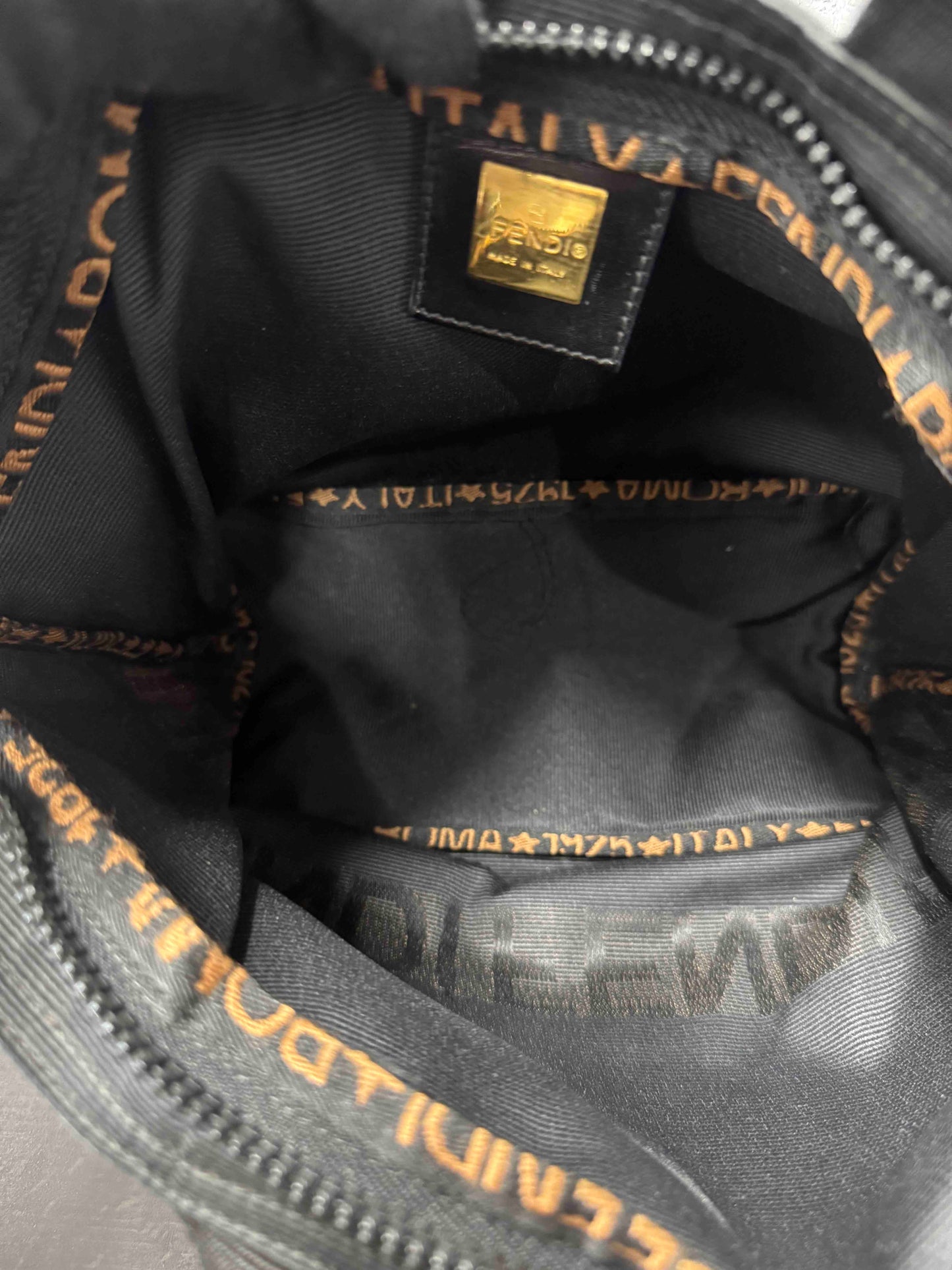 Fendi   Nylon Tote Bag Black RE57816600