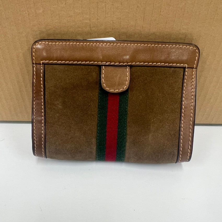 Gucci mini pouch bag E