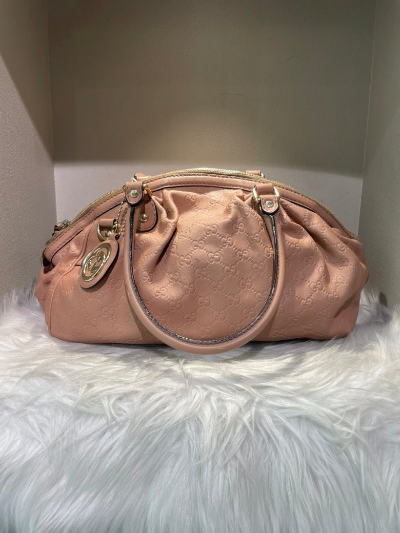 GUCCI D-Ring Shoulder Bag in Pink Leather