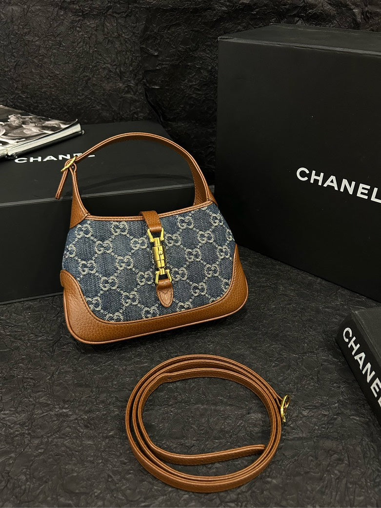 Gucci Jackie  Small Shoulder Bag in Blue GG Supreme Canvas with Gold Hardware