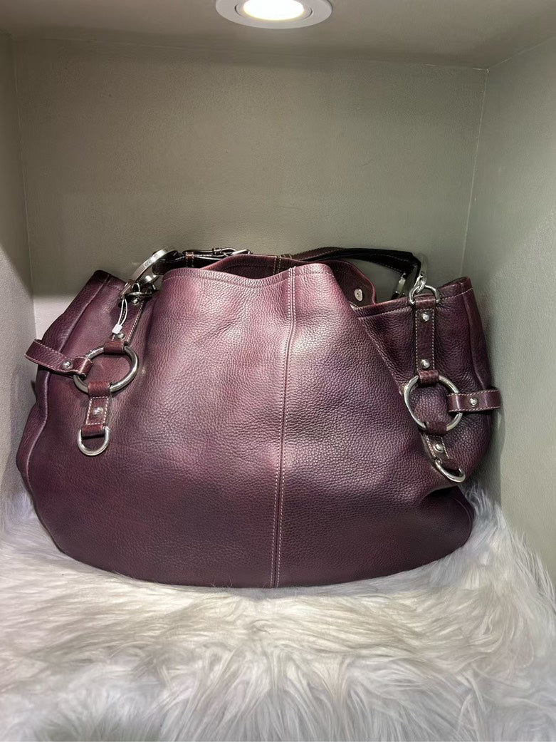 Gucci Pristine Burgundy Leather Shoulder Bag