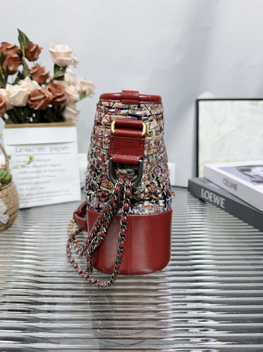 Chanel  Tweed and Leather Shoulder Bag - Red
