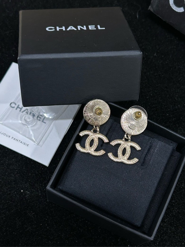 Chanel CC Diamond Pearl Earrings Gold Statement 1.5cm×3cm