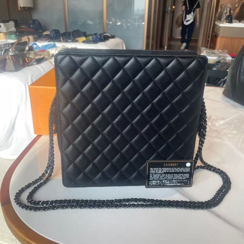 Chanel  HY Quilted Crossbody Bag in Black Leather