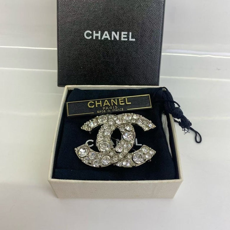 Chanel  Brooch HY Silver Statement