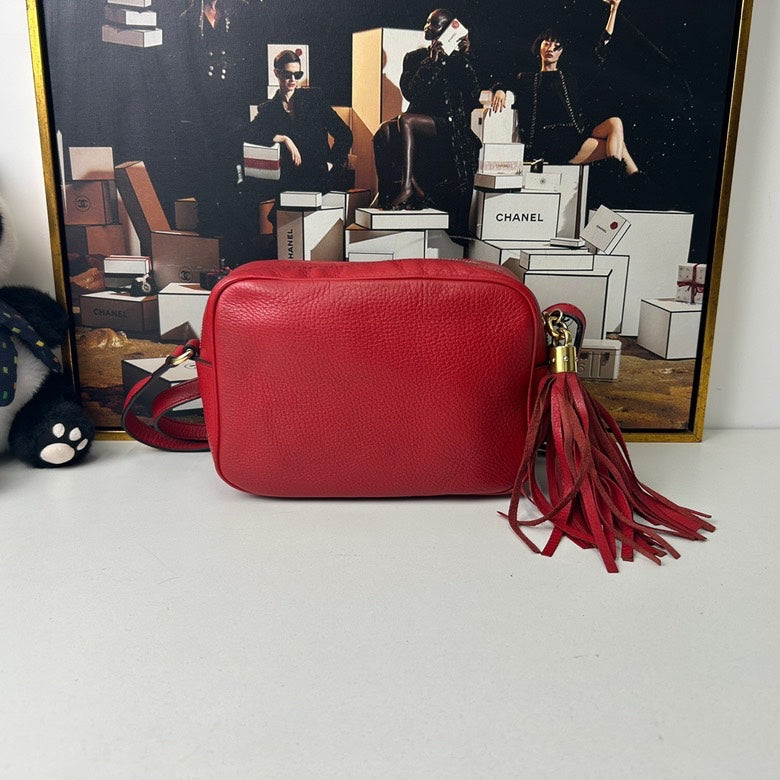 ??New pre loved Gucci red Camera bag()