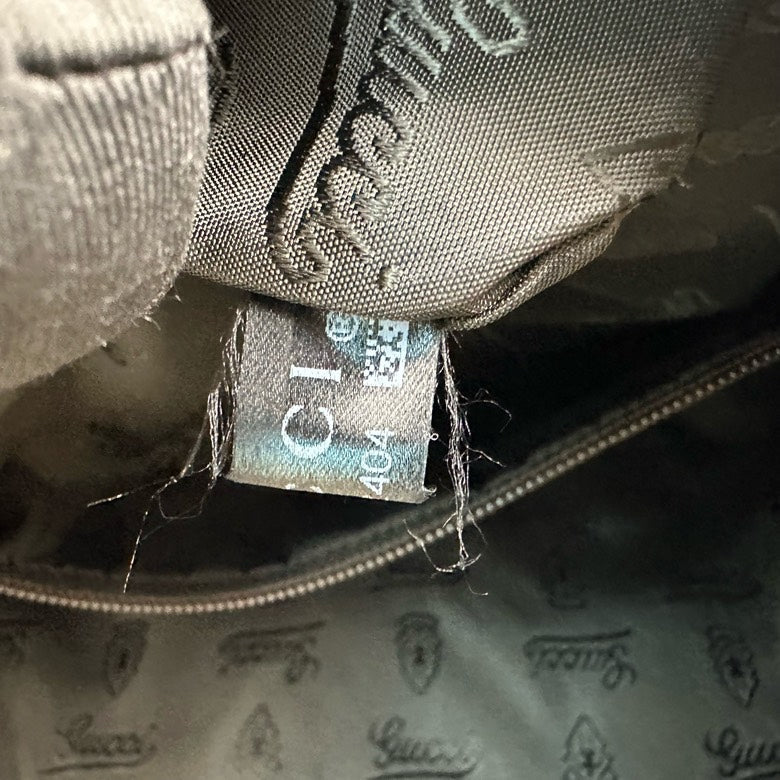 ??New  pre loved Gucci Carry a briefcase()