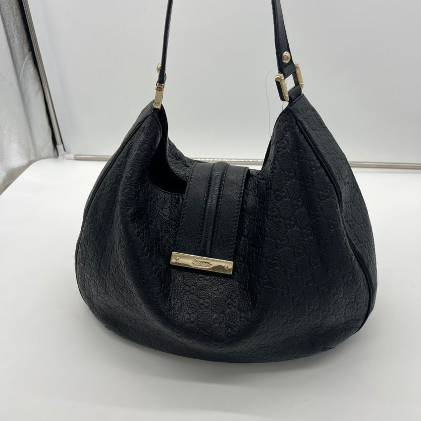 Gucci leather shoulder bag A