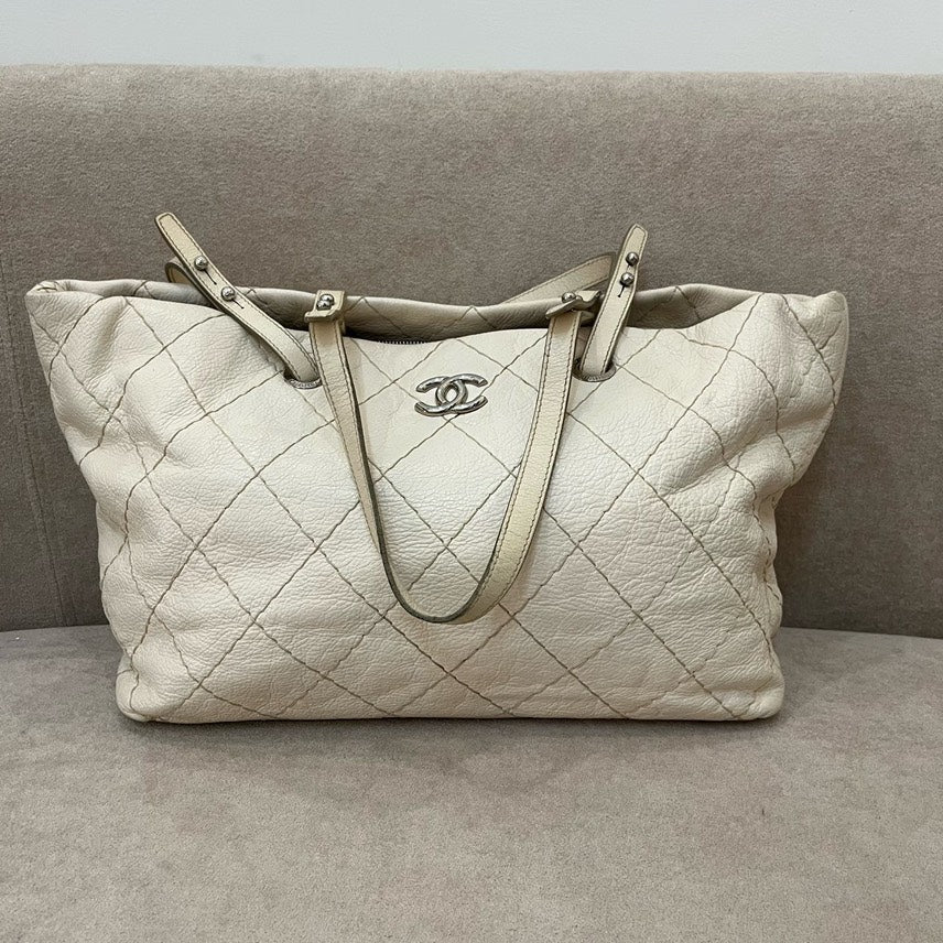 Chanel  Tote Bag Beige Leather Quilted
