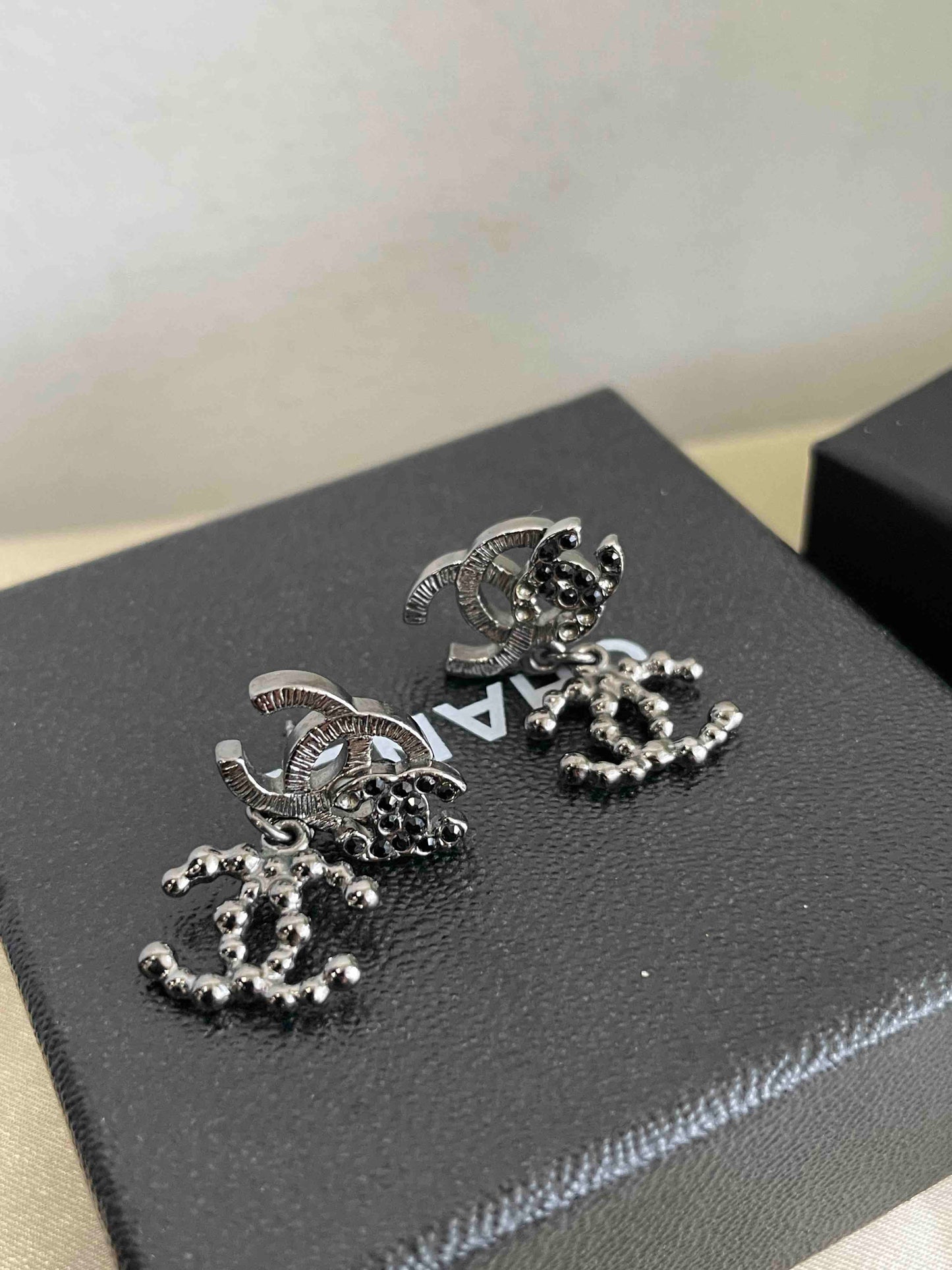 Chanel CC Earrings RE80256700 Pearl Silver Earrings