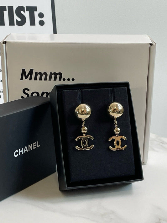 ?? Chanel 21S CC earrings #J2046