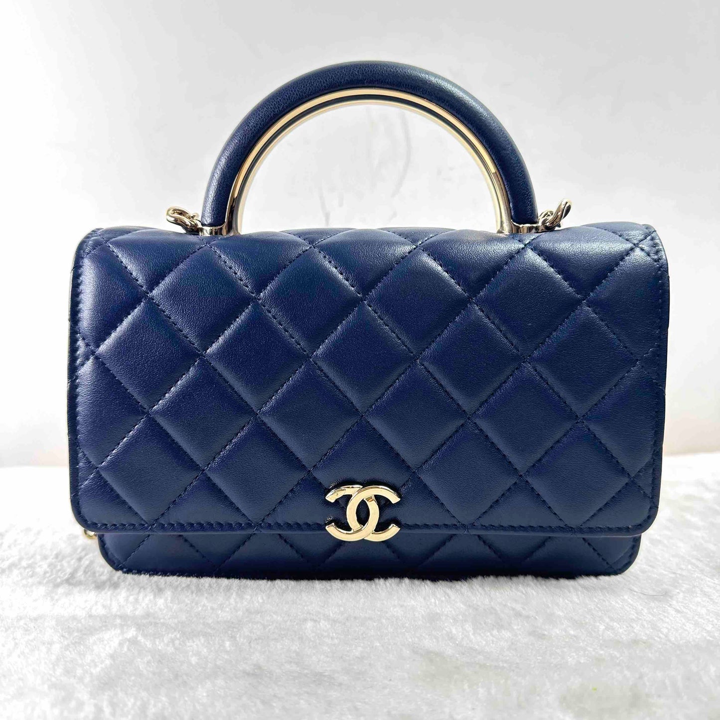 TT! BJ1109905017 Pre-loved Chanel Lambskin Shoulder Bags WOC Blue Handbag Shoulder Bag