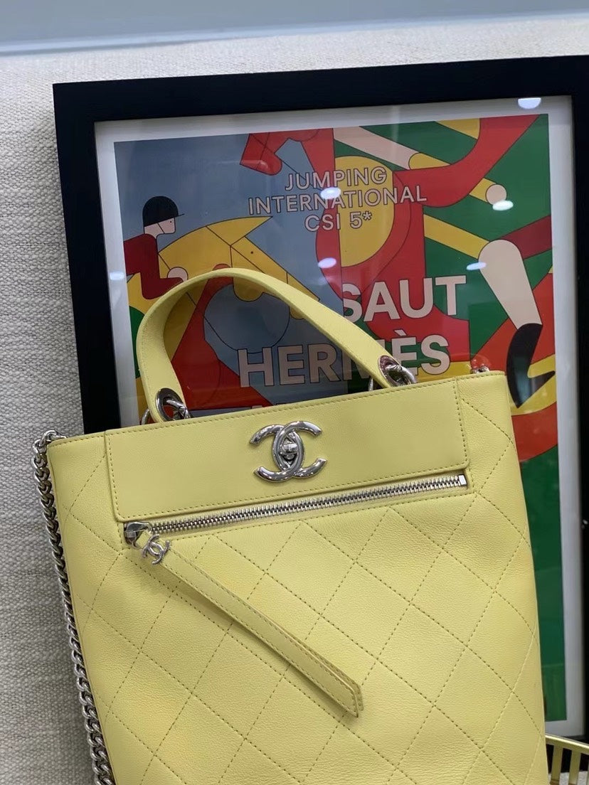 CHANEL Bag 18x24cm 10467