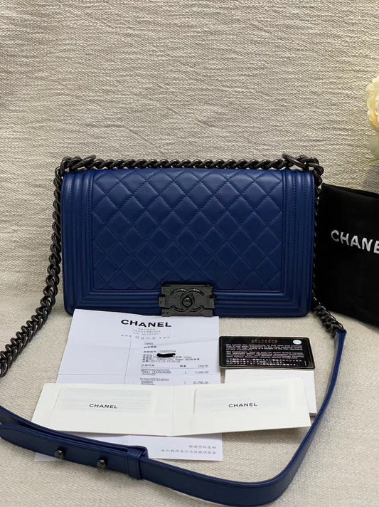 Chanel Leboy so black Blue 2018 25cm 5155