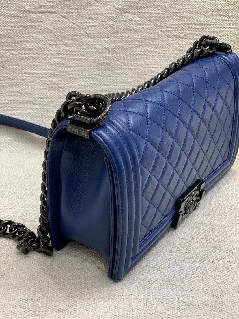 Chanel Leboy so black Blue 2018 25cm 5155